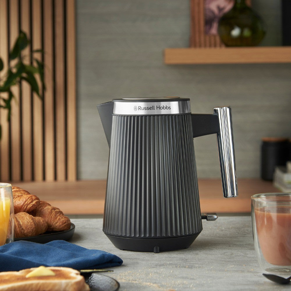 Russell Hobbs Brontë Black Kettle 26750-70